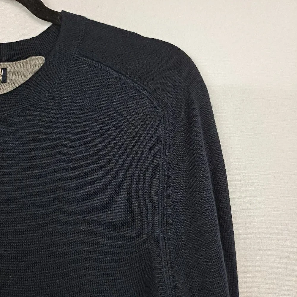 Banana Republic Mens pullover sweater NWOT‎
